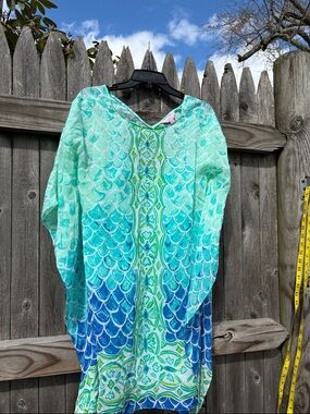 Lilly Pulitzer small silk set: tunic & cami.